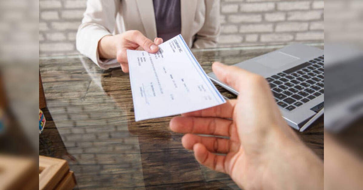 Average CHRO Compensation Sees 16% Decline in 2025 Despite High Executive Pay Packages, ETHRWorldEMEA