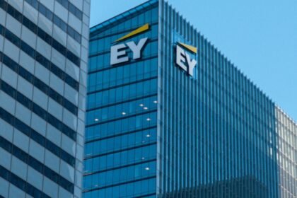 EY and Microsoft to invest over $1bn in enterprise AI transformation