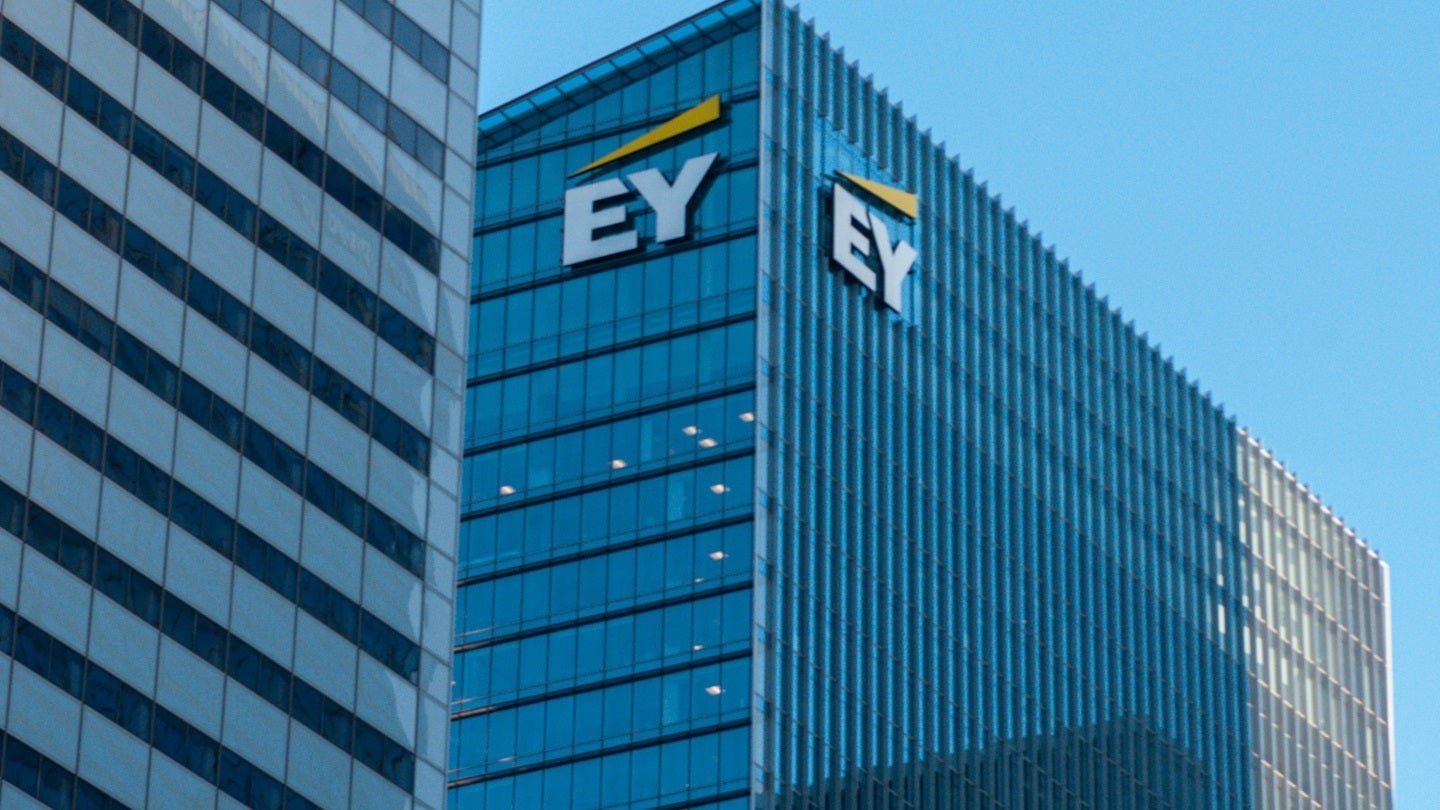 EY and Microsoft to invest over $1bn in enterprise AI transformation