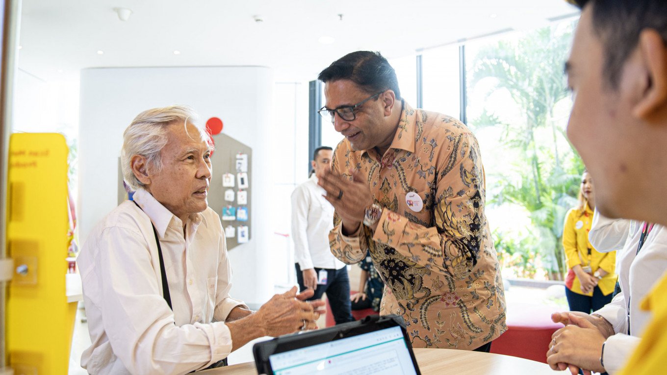 Indosat extends CEO Vikram Sinha's term to advance AI transformation - Companies