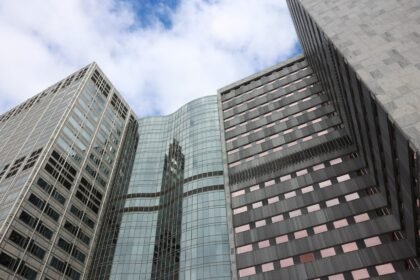 Lawsuit alleges Mayo Clinic retaliated against employee who flagged AI compliance issues - InForum